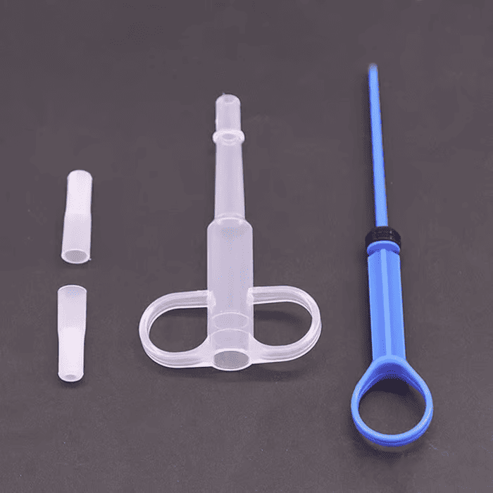 Pet Syringe Pill Dispenser & Feeder Tool for Dogs and Cats